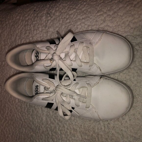 Adidas Neo Baseline K Casual Shoes AW4299 White 3 Stripe Sneakers Youth Sz 5 - Picture 5 of 8